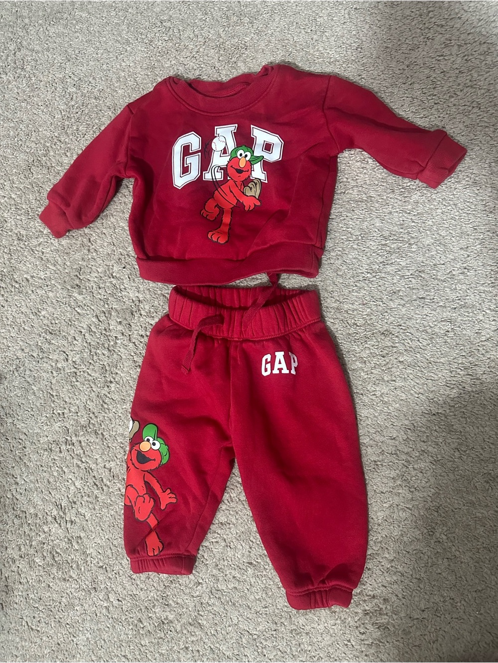 Sesame Street Red Elmo GAP Sweatshirt & Joggers Set